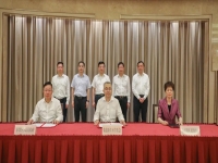 消息！臨港新片區(qū)管委會與浦東新區(qū)政府、奉賢區(qū)政府簽署合作協(xié)議。臨港奉賢注冊公司政策首選