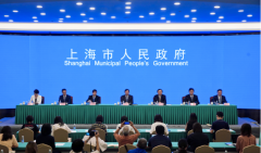 奉賢四團鎮(zhèn)全部納入臨港產城融合區(qū)。奉賢注冊公司也可以出中國上海自由貿易區(qū)臨港新片區(qū)的執(zhí)照！